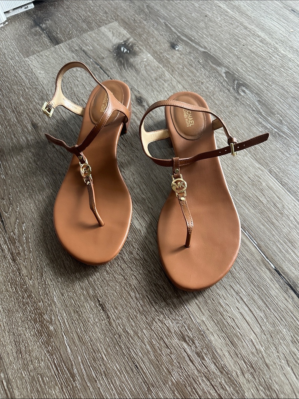Michael Kors Tan Brown Leather T-Strap Sandals with Gold Logo